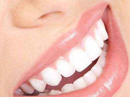 <b>牙齿黑黄用什么牙膏可以变白?</b>